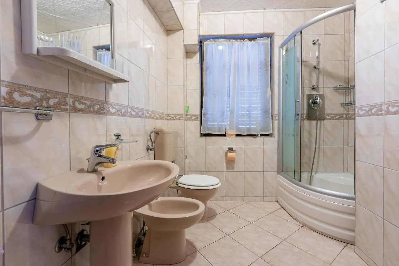Apartments Center Crikvenica 0*,