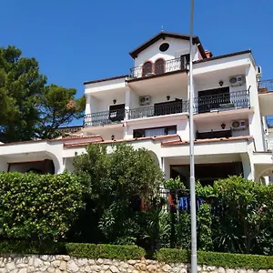 Nocleg ze śniadaniem Pansion Klaudija, Crikvenica